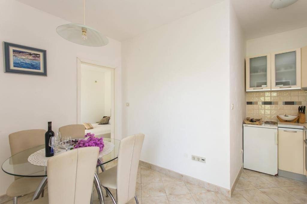 Apartments Maria Donje Celo Екстер'єр фото
