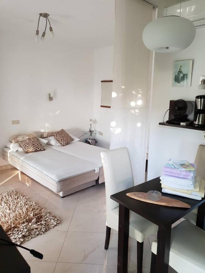 Apartments Maria Donje Celo Екстер'єр фото