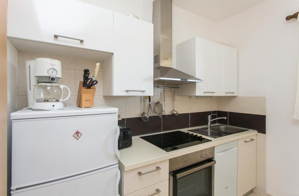 Apartments Maria Donje Celo Екстер'єр фото